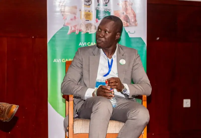 Le Dr Benoît Amoussou intervenant lors d'une conférence
